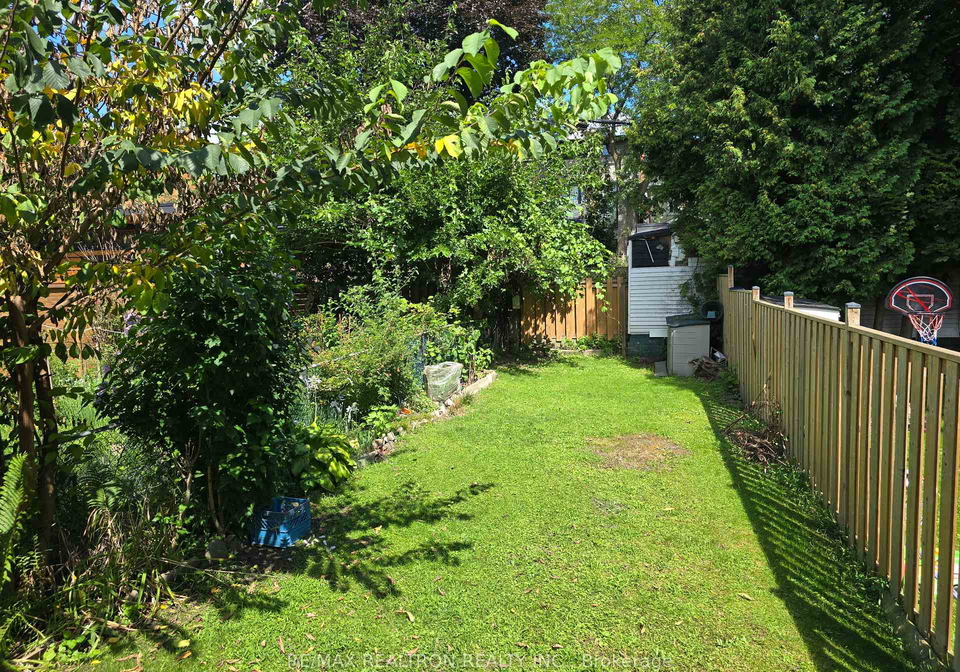 259-woodbine-avenue-toronto-toronto-ontario-e13688554