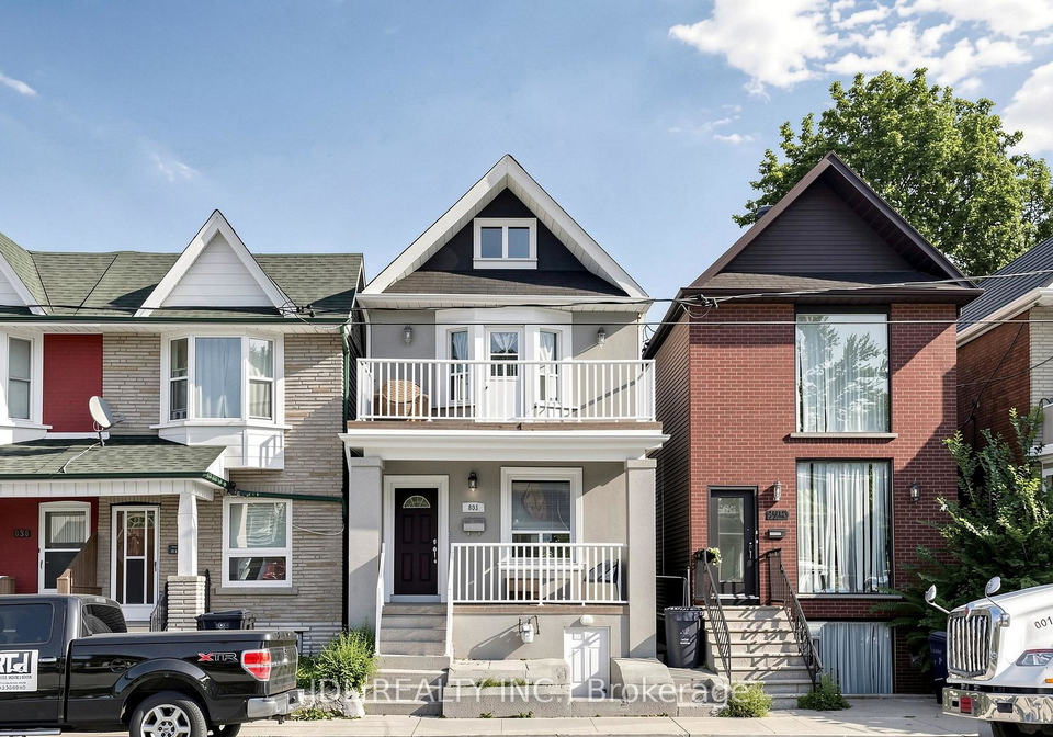 831-pape-avenue-toronto-east-york-ontario-e13689026