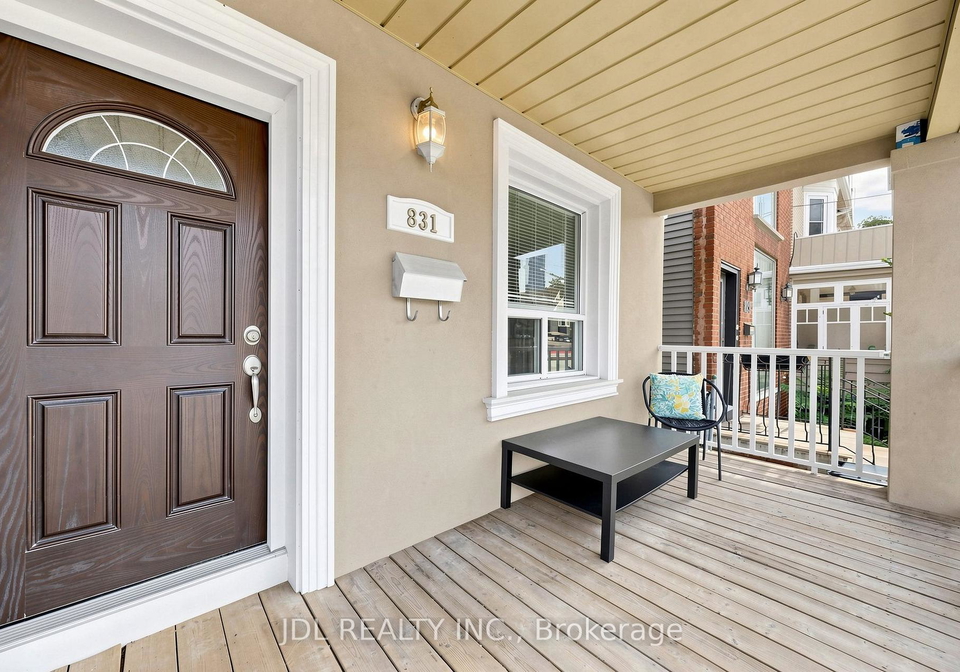 831-pape-avenue-toronto-east-york-ontario-e13689026