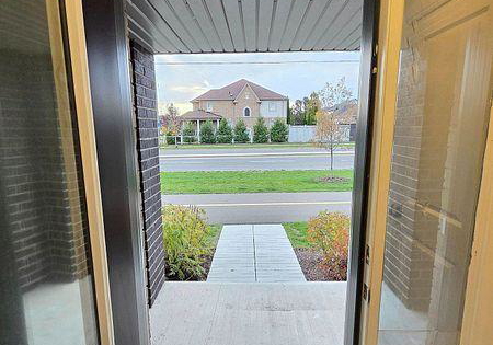 16-emmas-way-whitby-ontario-e13689148