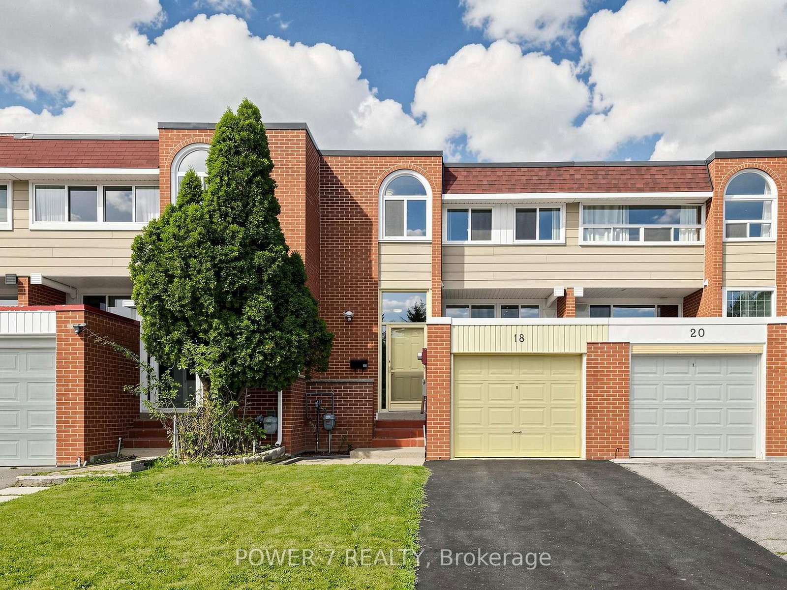 18-sprucewood-court-toronto-scarborough-ontario-e13689422