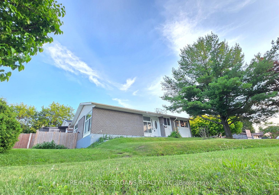 19-shoreland-crescent-toronto-scarborough-ontario-e13689498