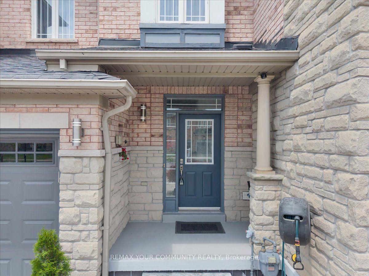 1941-treetop-way-pickering-ontario-e13689642