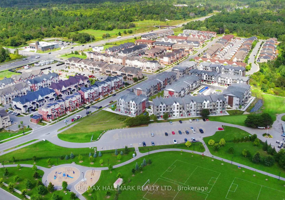 2558-ladyfern-crossing-pickering-ontario-e13689880