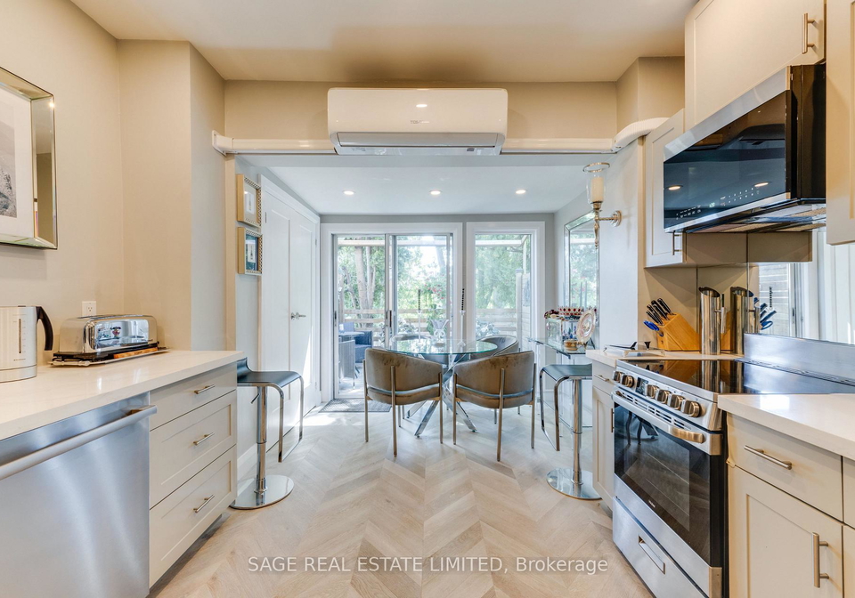 241-langley-avenue-toronto-toronto-ontario-e13690344