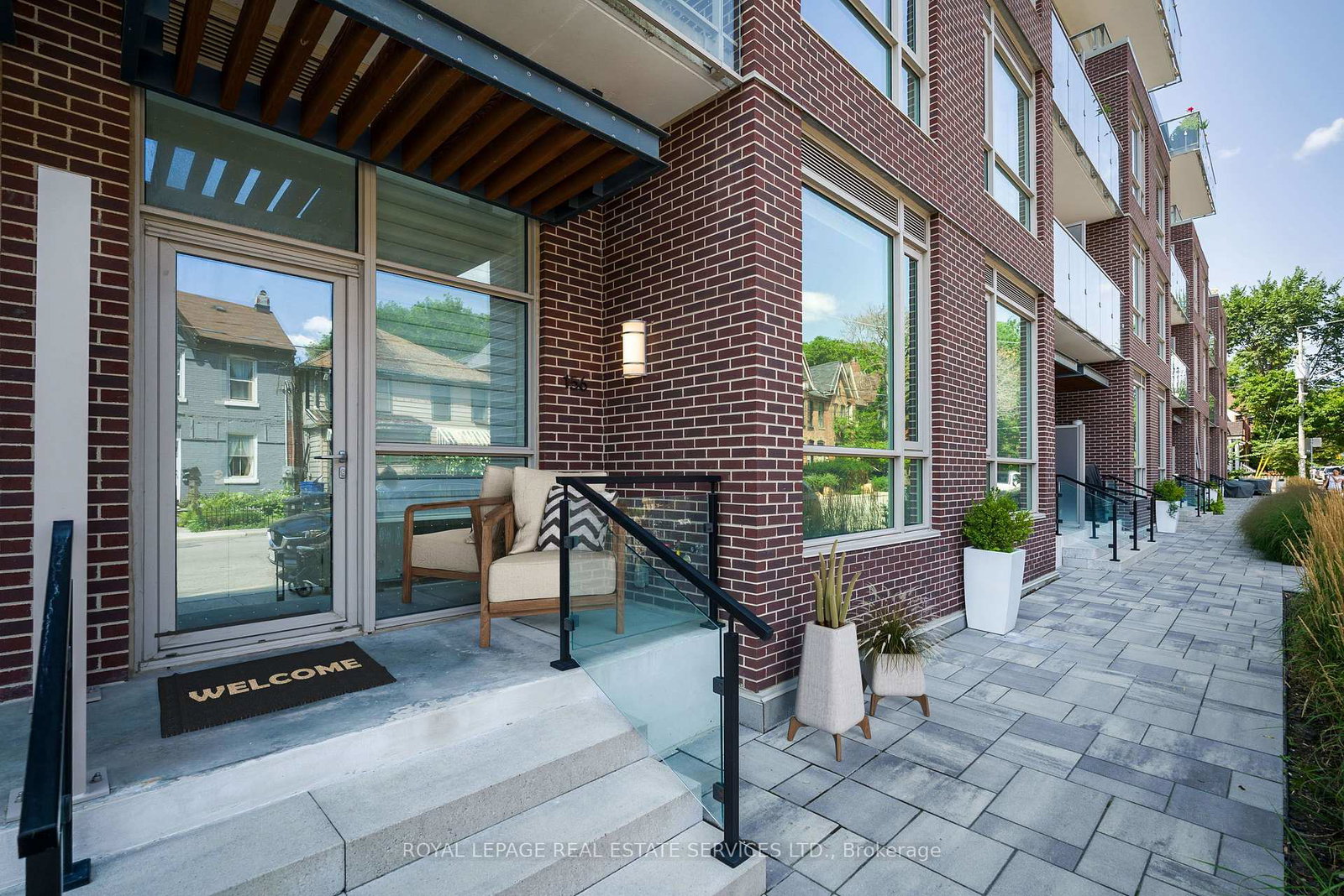 156-logan-avenue-toronto-toronto-ontario-e13690572
