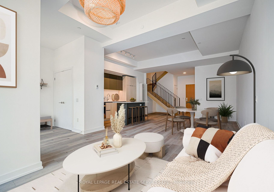 156-logan-avenue-toronto-toronto-ontario-e13690572