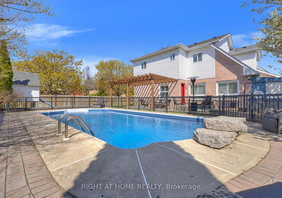 75-auburn-lane-clarington-ontario-e13690608