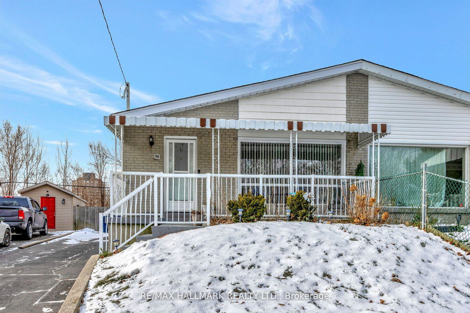 90-santamonica-boulevard-toronto-scarborough-ontario-e13690858
