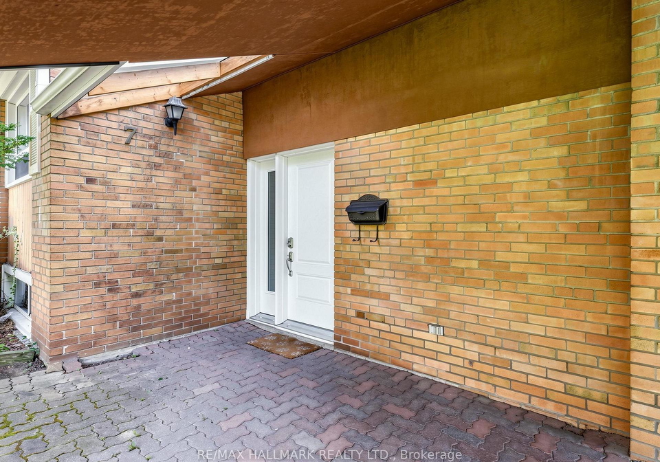 7-panmure-crescent-toronto-scarborough-ontario-e13691352