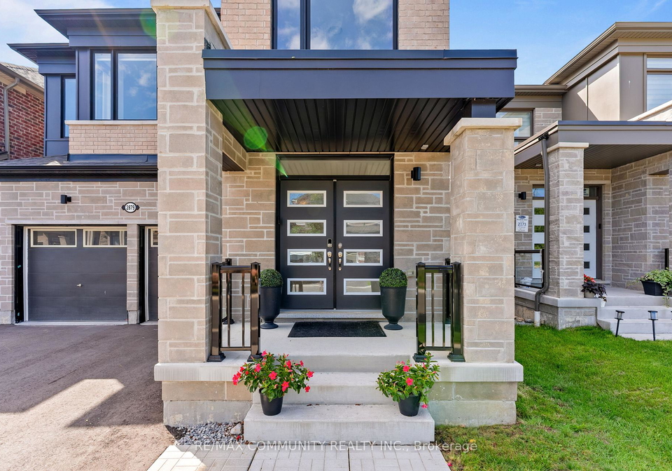 2879-foxden-square-pickering-ontario-e13692274