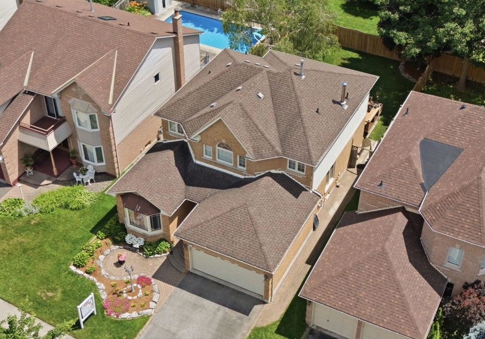 29-stratton-crescent-whitby-ontario-e13692338