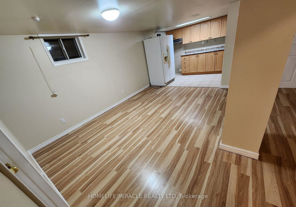 45-huntington-avenue-toronto-scarborough-ontario-e13692828