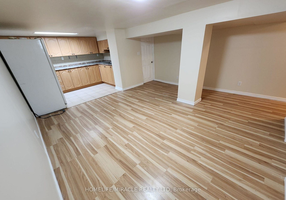 45-huntington-avenue-toronto-scarborough-ontario-e13692828