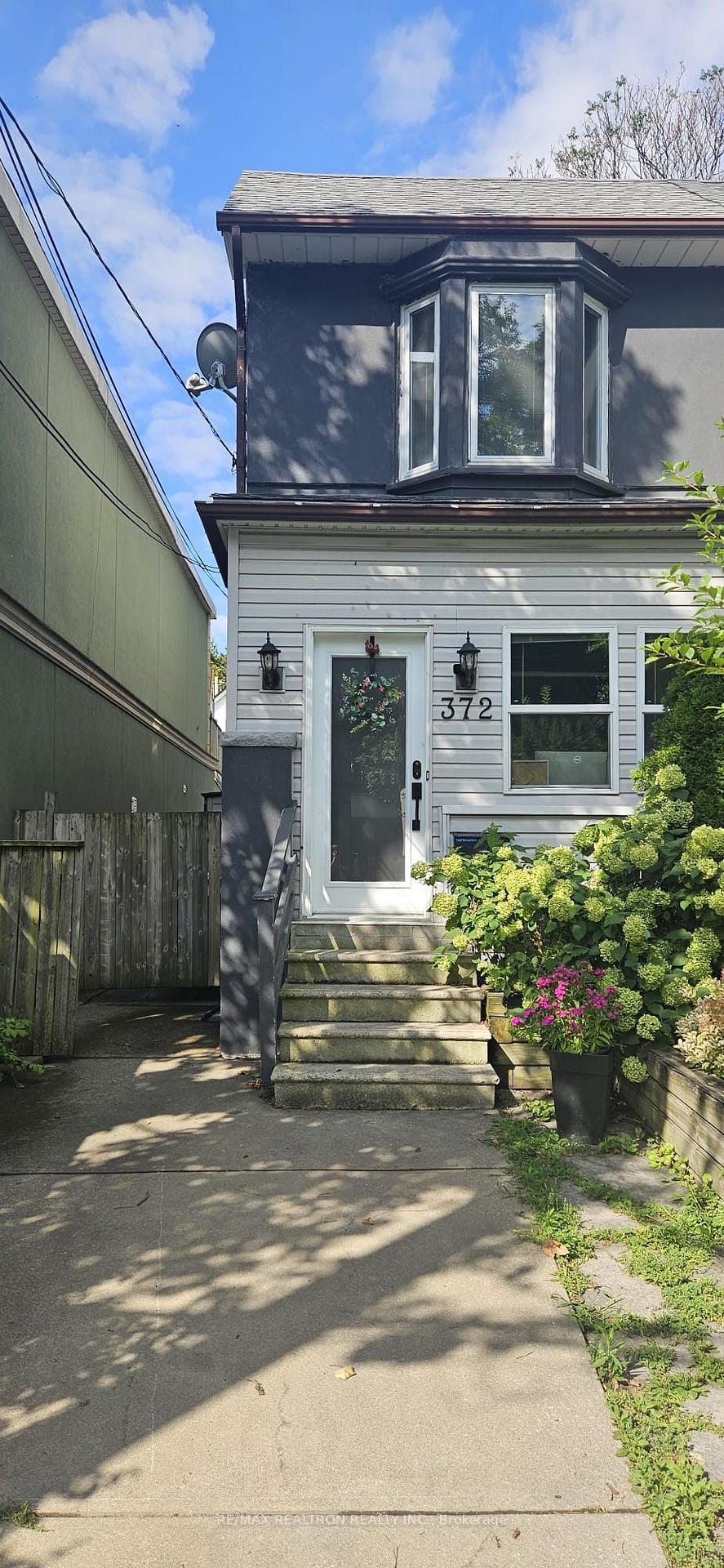 372-rhodes-avenue-toronto-toronto-ontario-e13693070