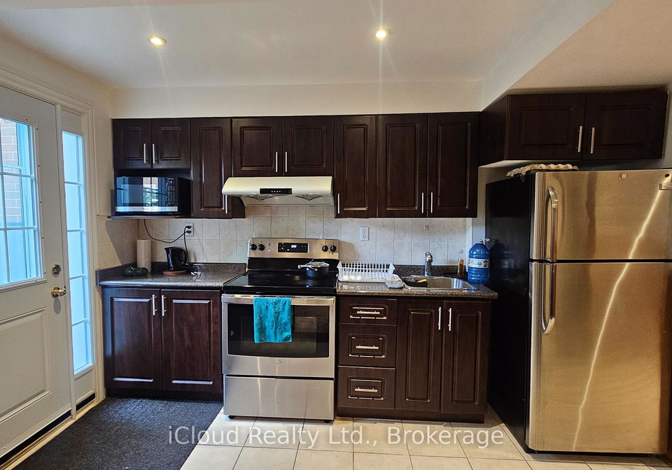 61-highcourt-crescent-toronto-scarborough-ontario-e13693140