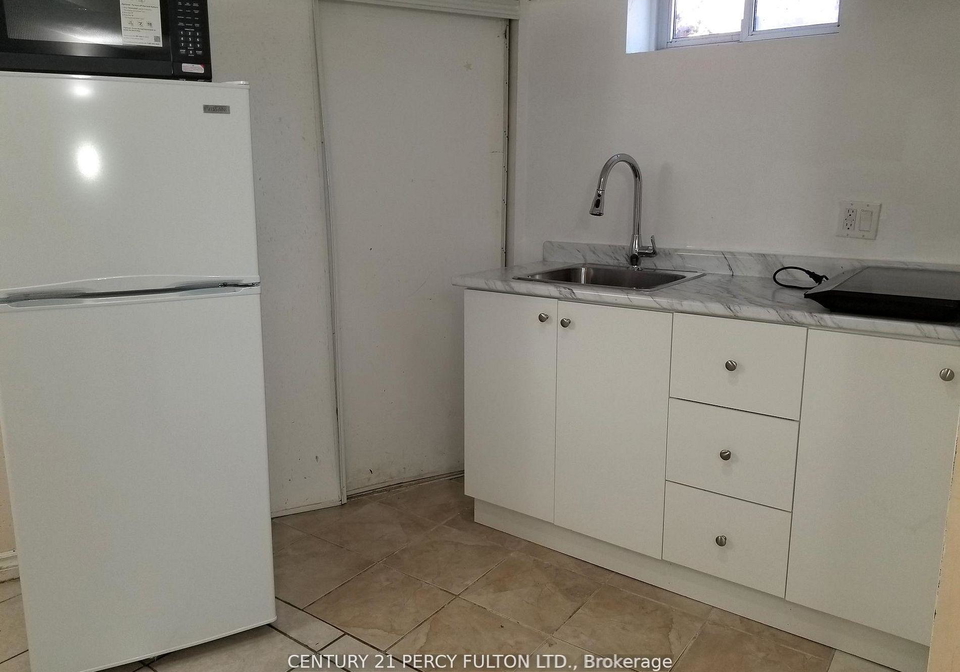 182-confederation-drive-toronto-scarborough-ontario-e13693206