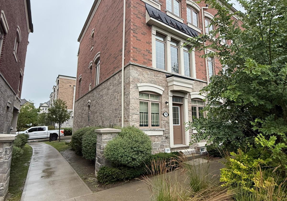 70-harwood-avenue-n-ajax-ontario-e13693850