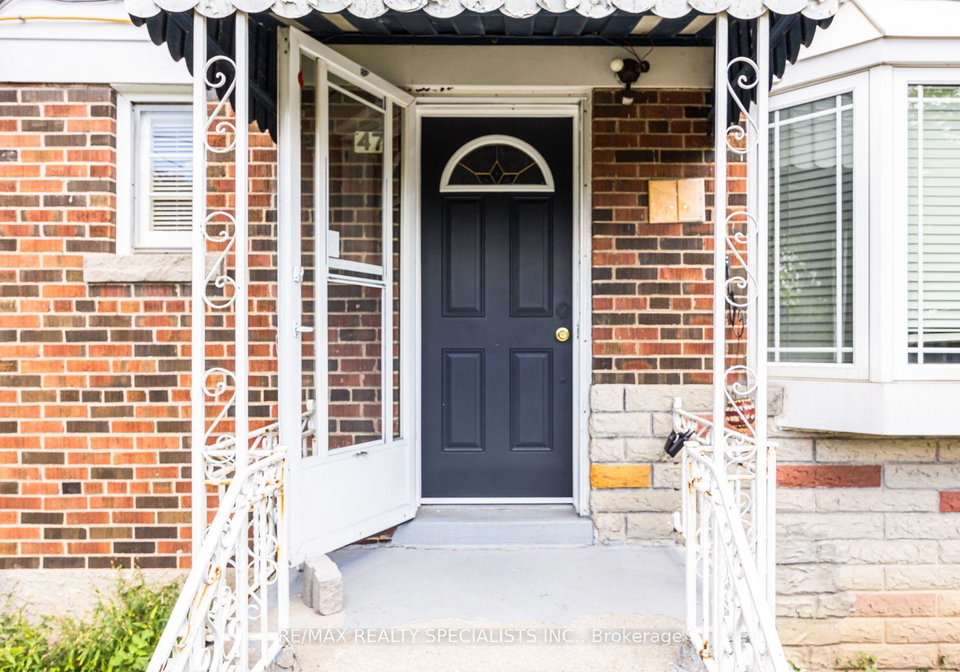 47-singleton-road-toronto-scarborough-ontario-e13693902