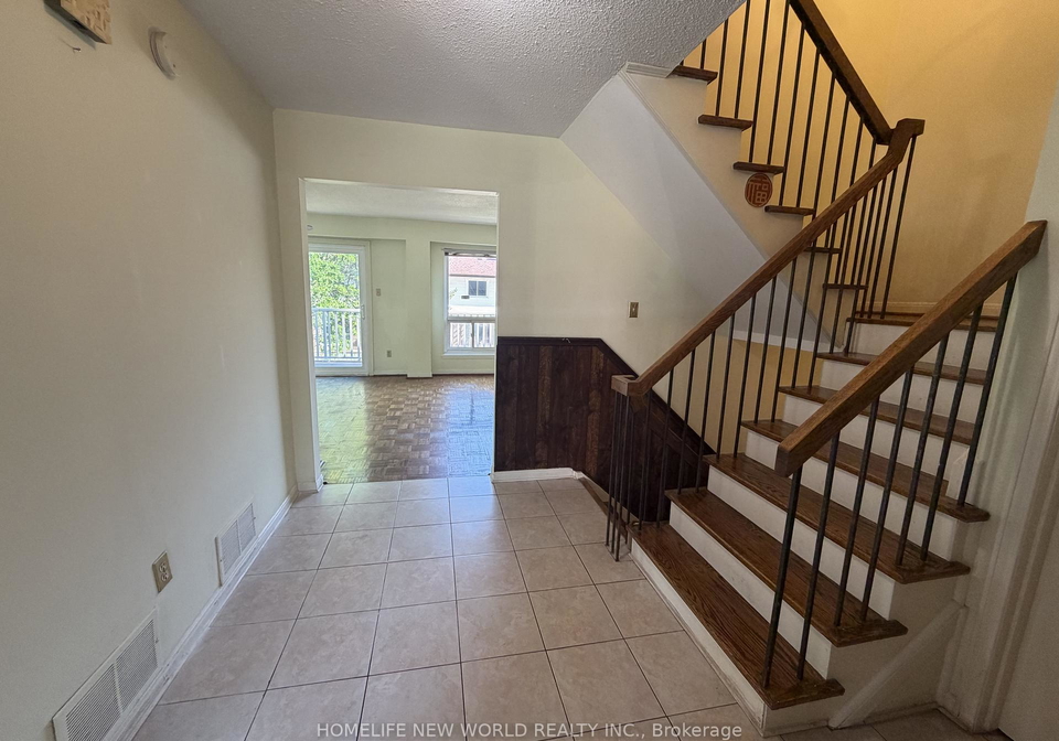 43-bushmills-square-toronto-scarborough-ontario-e13694172