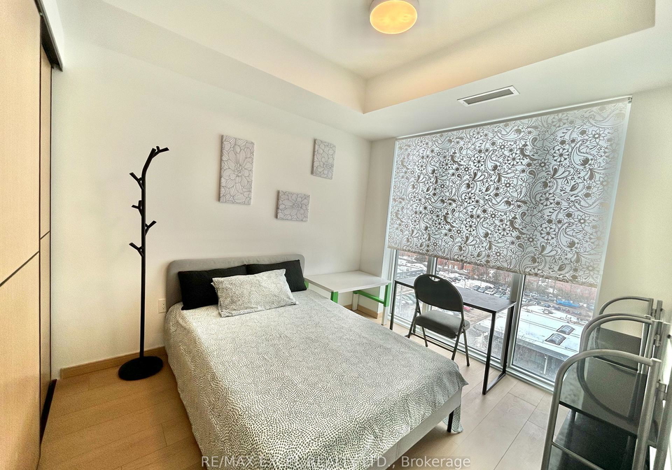 3429-sheppard-avenue-e-toronto-scarborough-ontario-e13694406