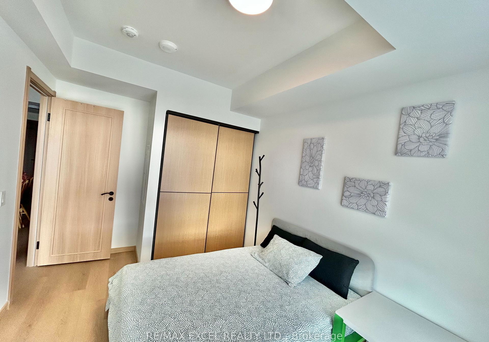 3429-sheppard-avenue-e-toronto-scarborough-ontario-e13694406