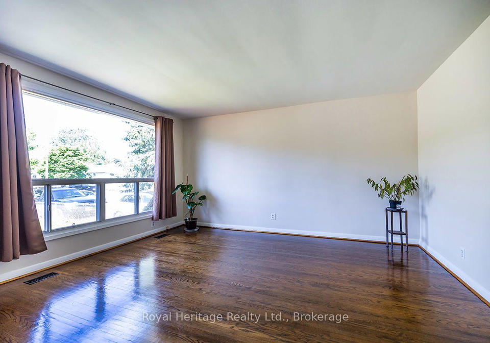 42-thorncroft-crescent-ajax-ontario-e13694580