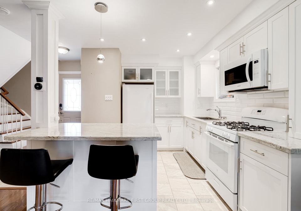30-stockbridge-crescent-ajax-ontario-e13694982