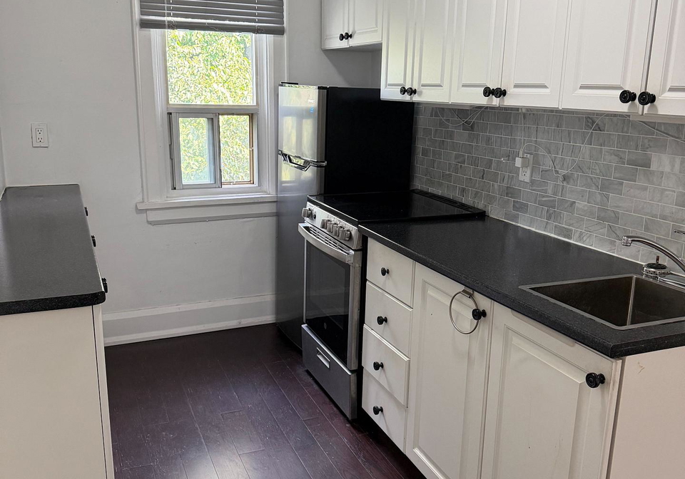 849-broadview-avenue-e-toronto-east-york-ontario-e13695012