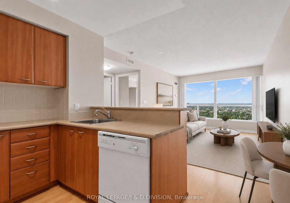 38-lee-centre-drive-toronto-scarborough-ontario-e13695198