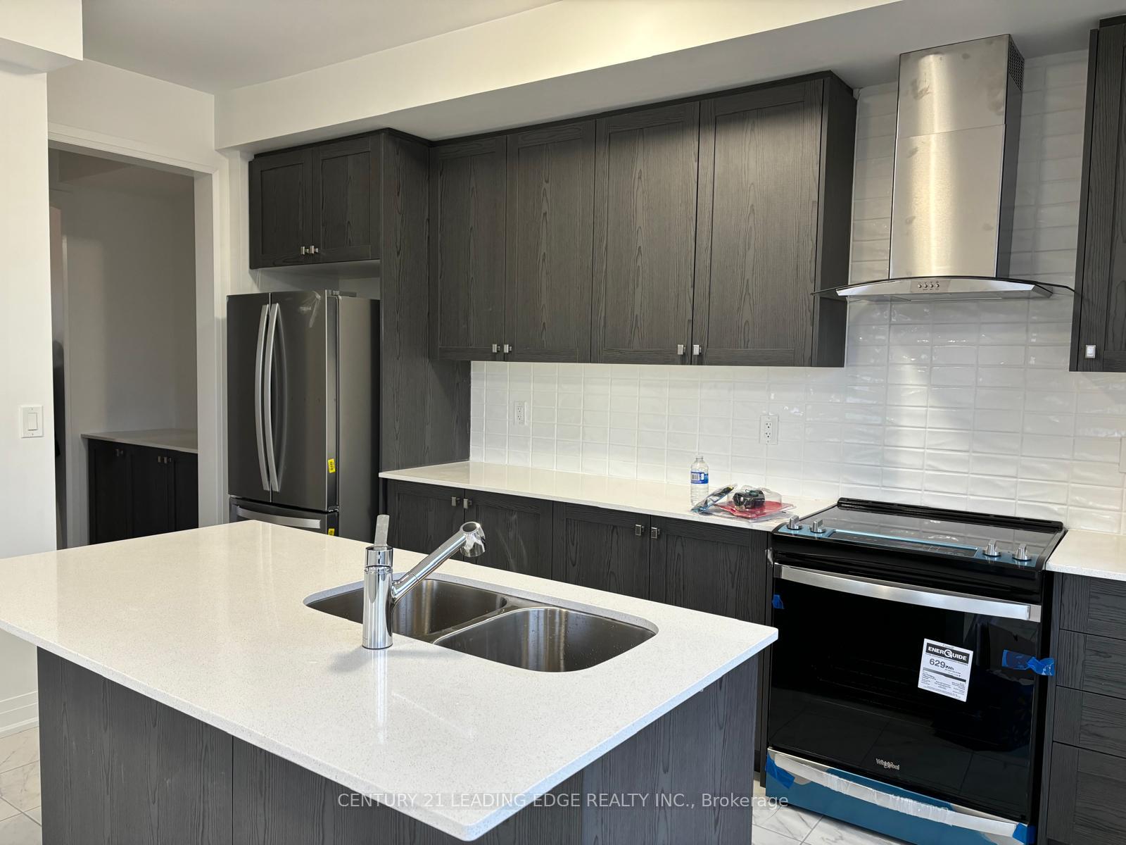 2-nautical-way-whitby-ontario-e13695204