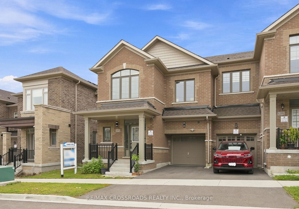 1257-aquarius-trail-pickering-ontario-e13695216