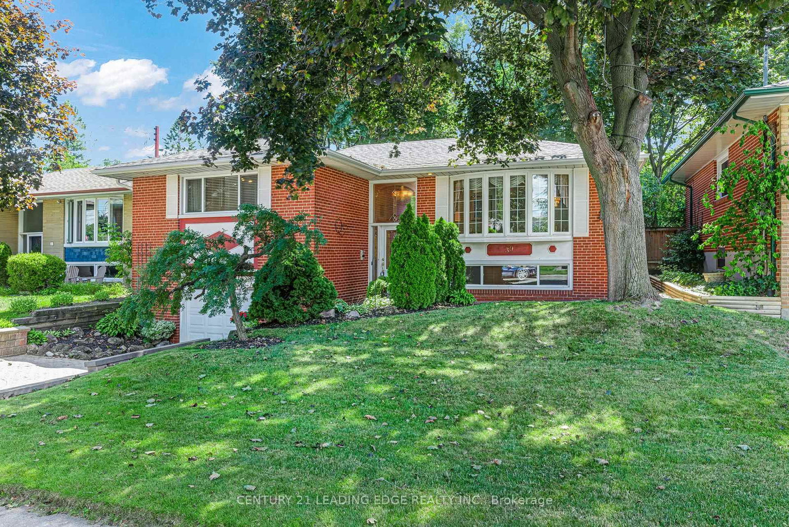 39-wantanopa-crescent-toronto-scarborough-ontario-e13695476
