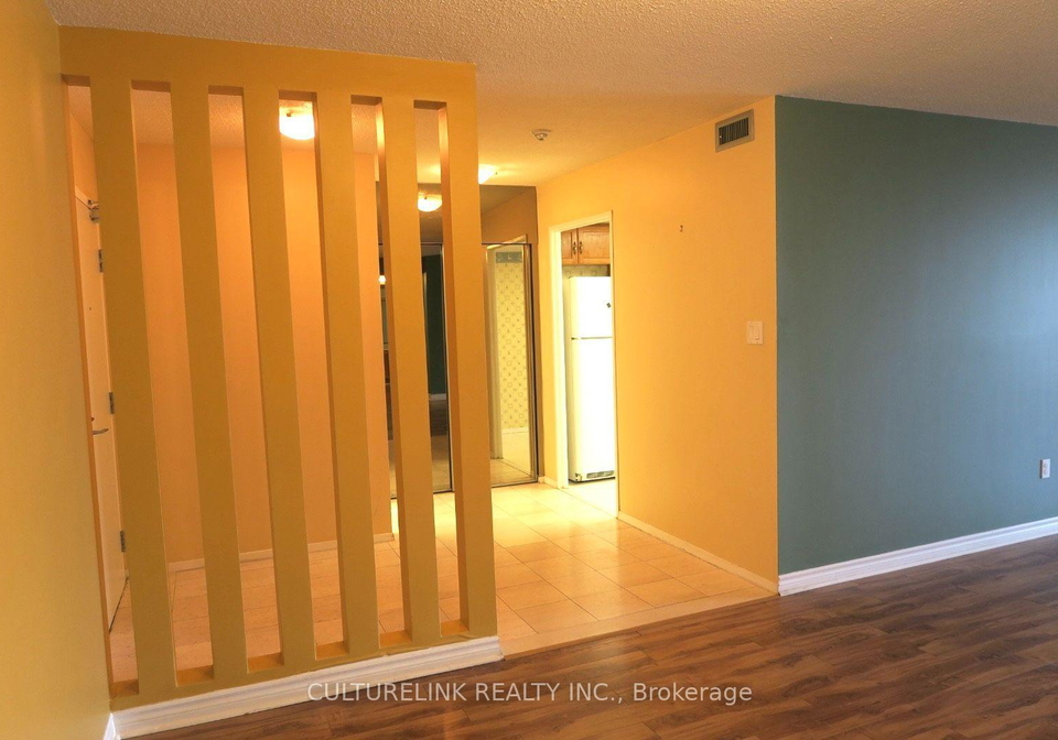 255-bamburgh-circle-toronto-scarborough-ontario-e13695558