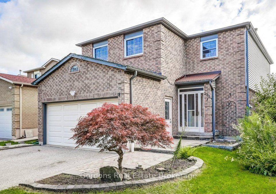 2013-shay-drive-pickering-ontario-e13695582