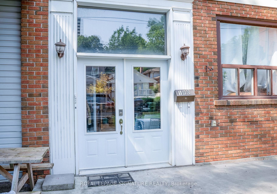 180-leyton-avenue-toronto-scarborough-ontario-e13696078