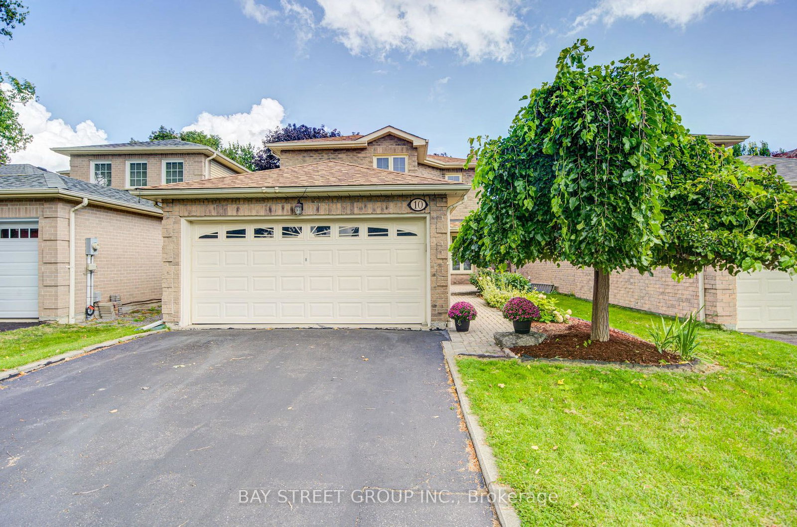10-hemingford-place-whitby-ontario-e13696106