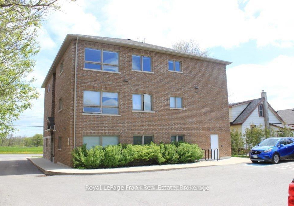 1418-simcoe-street-s-oshawa-ontario-e13696288