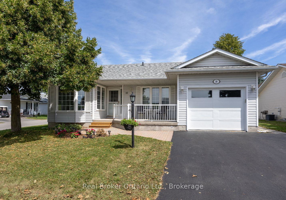 10-niagara-trail-clarington-ontario-e13696664