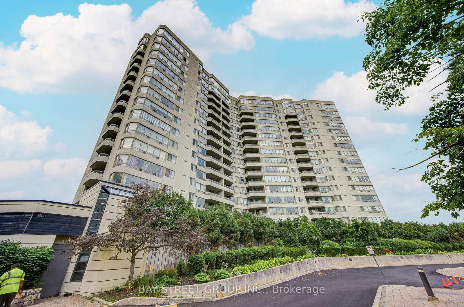 160-alton-towers-circle-toronto-scarborough-ontario-e13696702