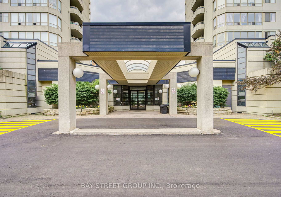 160-alton-towers-circle-toronto-scarborough-ontario-e13696702