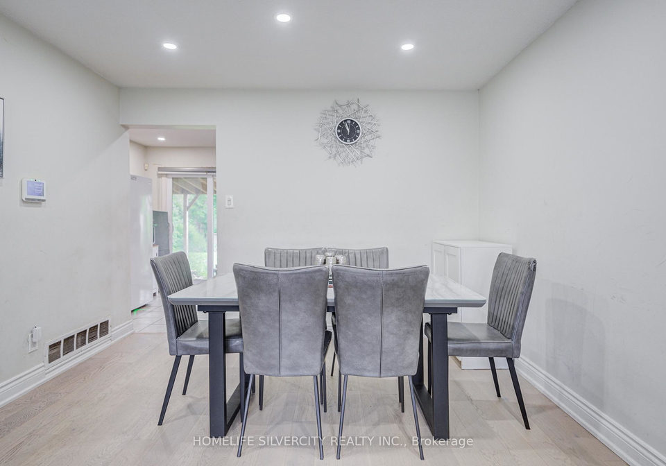 160-purvis-crescent-toronto-scarborough-ontario-e13697134