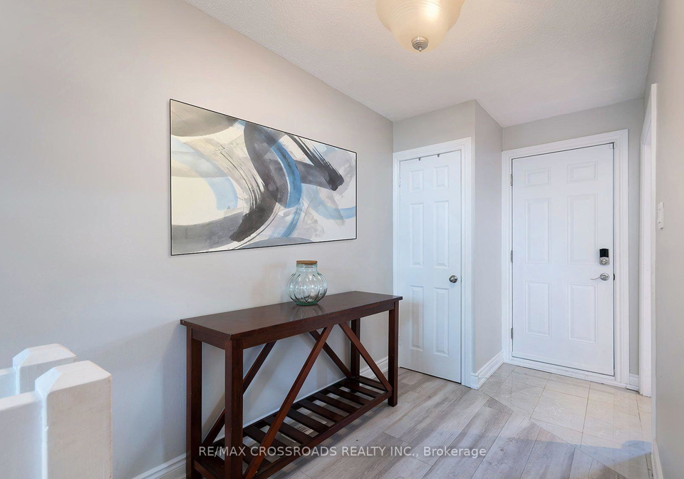 10-rodda-boulevard-toronto-scarborough-ontario-e13697230