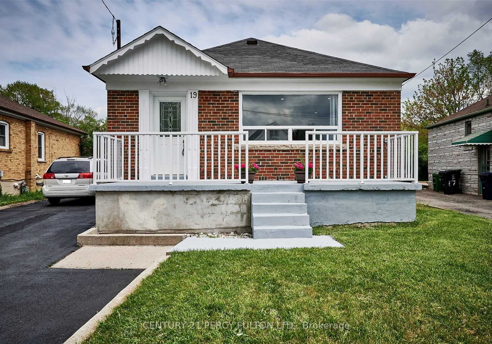 19-lynvalley-crescent-toronto-scarborough-ontario-e13697460