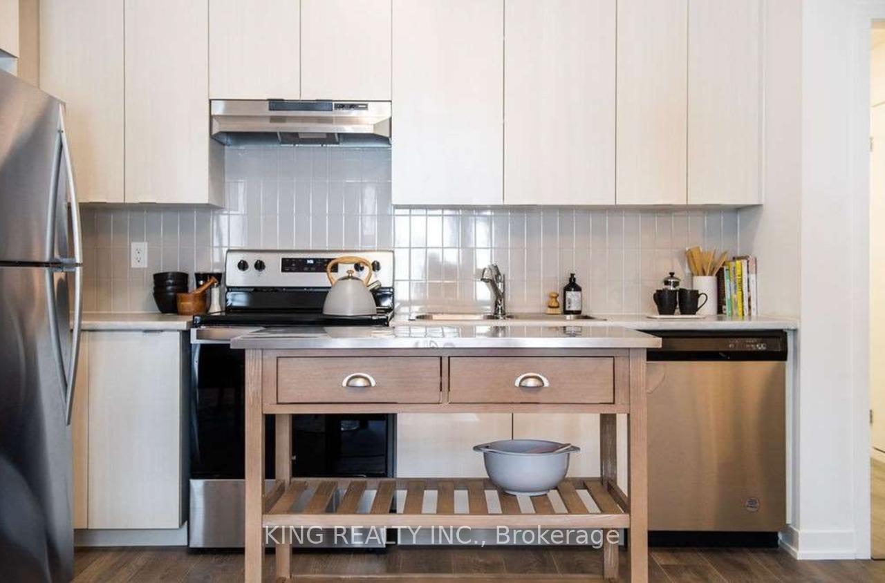 1525-kingston-road-w-pickering-ontario-e13697502
