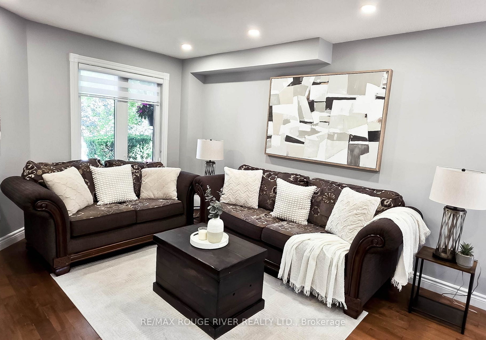 6-knotty-pine-drive-whitby-ontario-e13698632