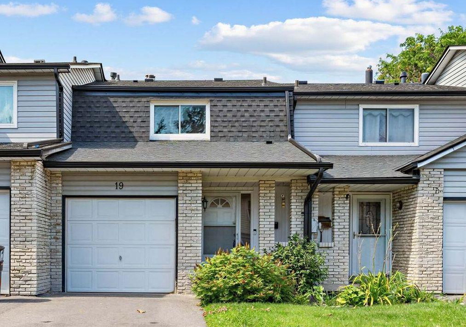 1330-trowbridge-drive-oshawa-ontario-e13698820