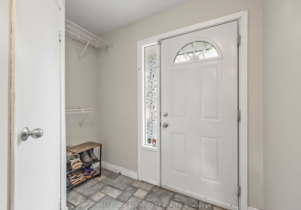 1330-trowbridge-drive-oshawa-ontario-e13698820