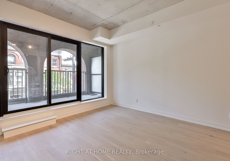761-queen-street-e-toronto-toronto-ontario-e13699178