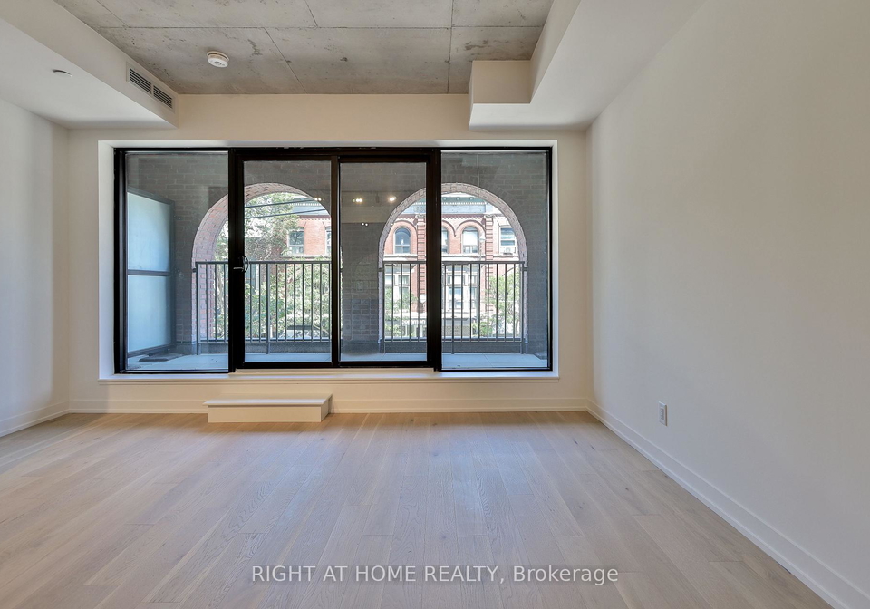 761-queen-street-e-toronto-toronto-ontario-e13699178